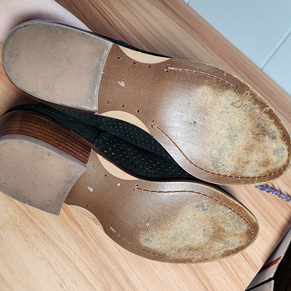 Sam Edelman Black Suede Ankle Boots with Buckle Size 7 - Picture 6 of 7